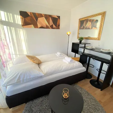 Exclusives In Bestlage +netflix +boxspring Lägenhet