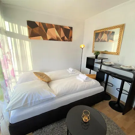 Exclusives In Bestlage +netflix +boxspring Lägenhet *